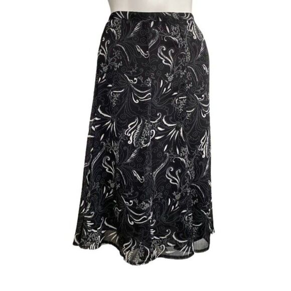 SAG HARBOR Black White Floral 2‎ Pc Button Down Top MP & A Line Skirt 6P Petite - Picture 8 of 10